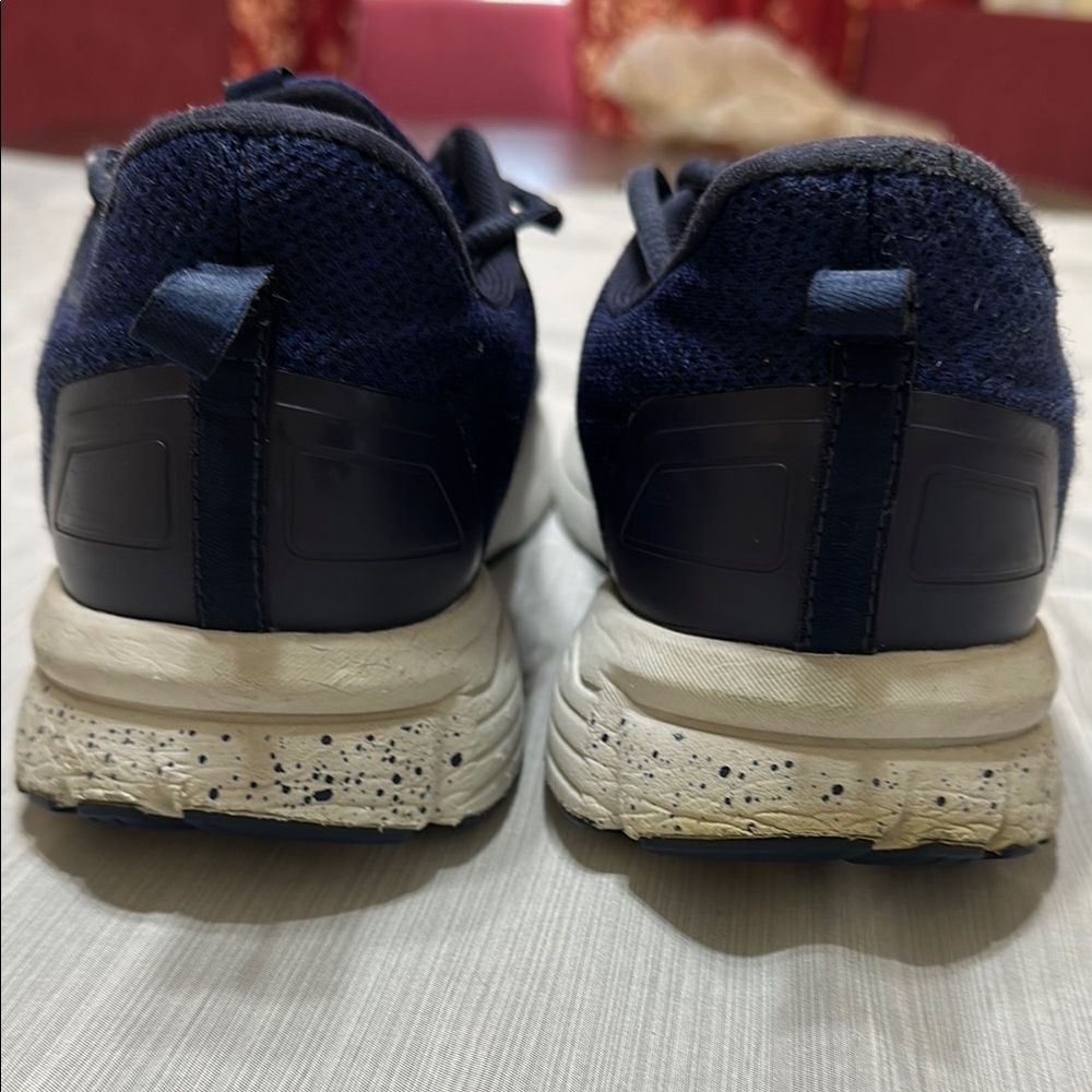 Brooks Blue and‎ Gold Athletic Sneakers with Sleek Design - Picture 6 of 12